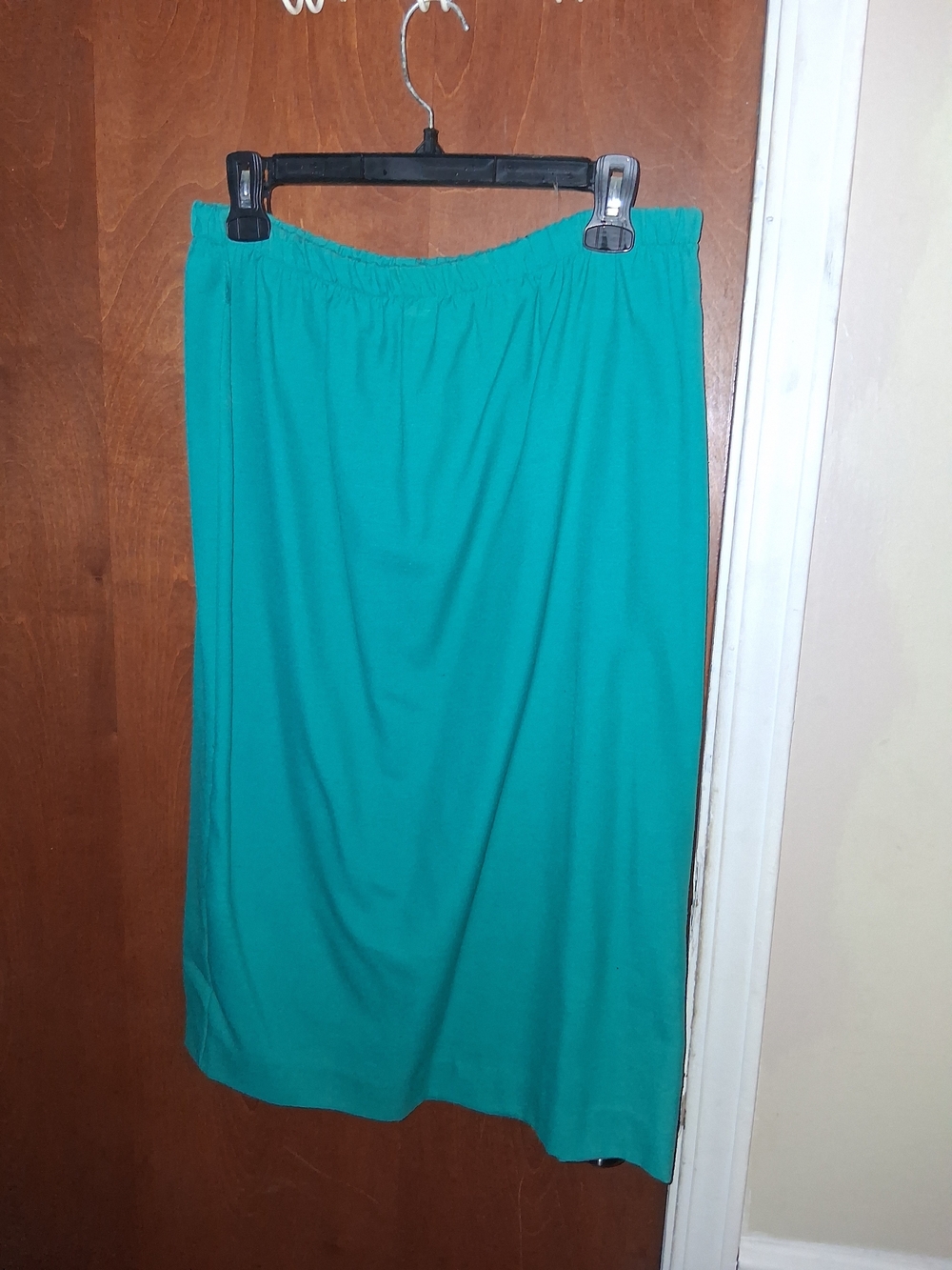 Classic Teal Elastic-Waist Maxi Skirt